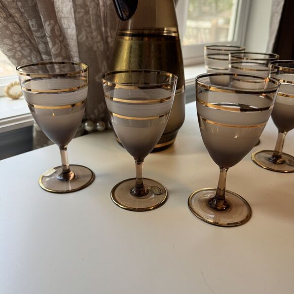 7 Pc. Vtg Bohemian Crystal Frost Amber Glass Gold Embossed Decanter Set Stemware - Picture 4 of 15